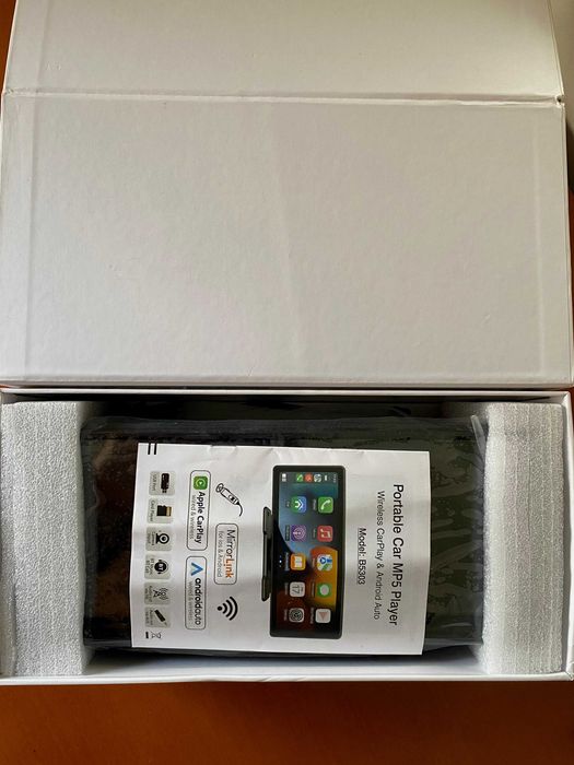 Leitor Multimédia Portátil 9,3" CarPlay e Android Auto Sem Fios!