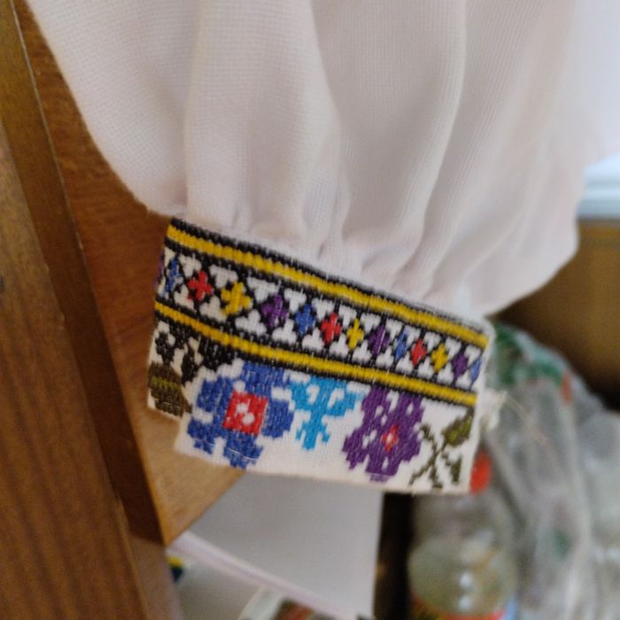 Жіноча рубашка вишиванка 46-48 розміру.