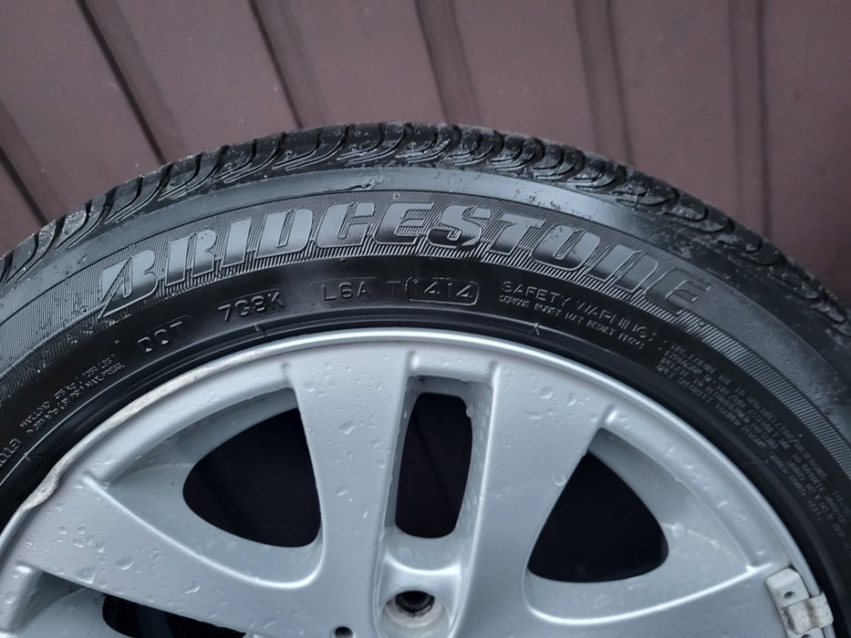 Oryginalne felgi aluminiowe BMW 16cali z oponami 205/55R16