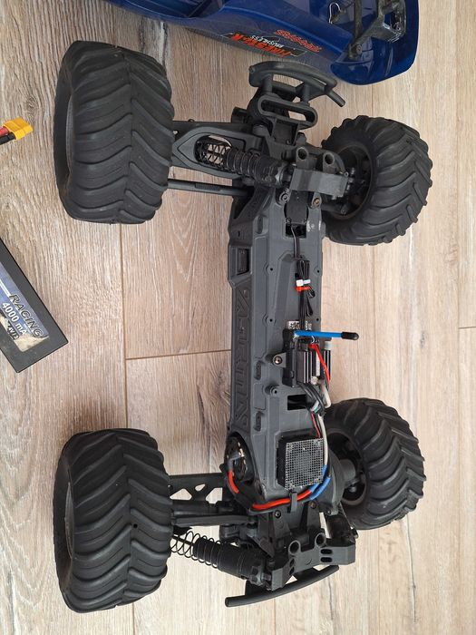 Samochód RC Arrma Gorgon komplet super stan obudowa Traxxas