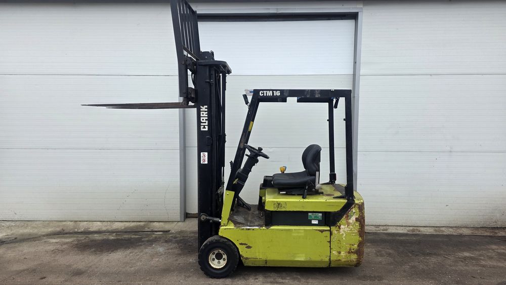 Wózek widłowy Clark CTM 16S wolny skok elektryczny widlak