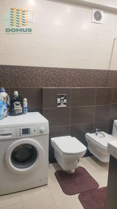 Продам 3- комн ЖК "Вернисаж", Таирова! Переуступка, есть балкон!
