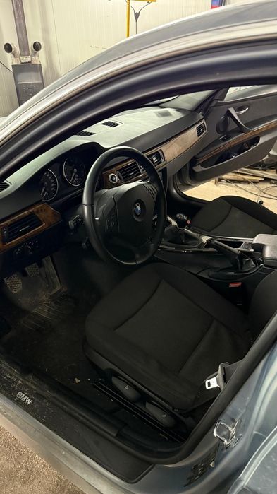 Fotele, boczki, kokpit kpl bmw e90