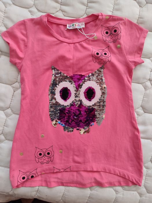 Новая футболка/туника пайетки на 5-7 лет (122)