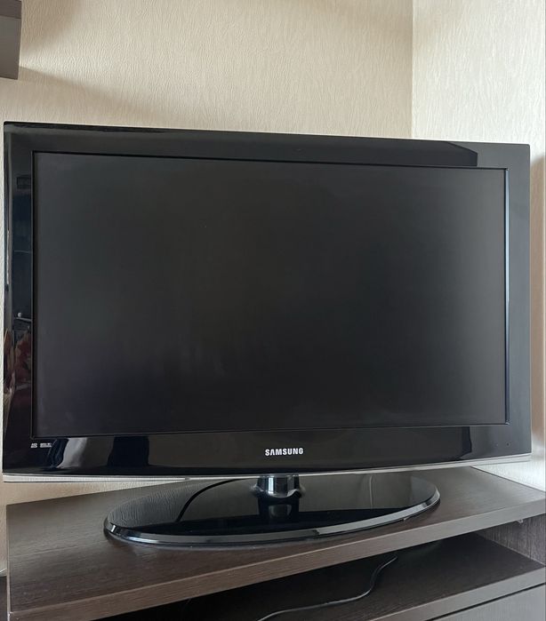 Телевизор Samsung LE37A450C2, 37".