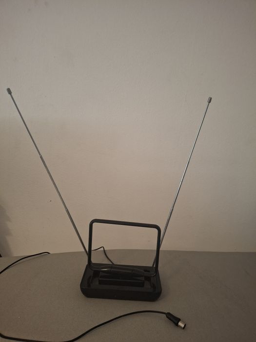 Amplifying Antenna64741039463554121