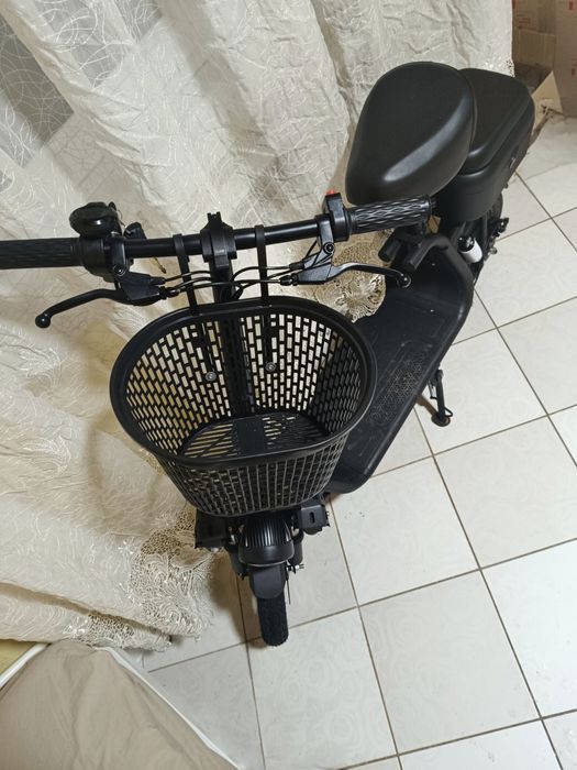 EvoBike Zen U12 MAX, електросамокат з характером байка!