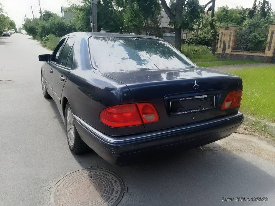 Мерседес 210 E300d