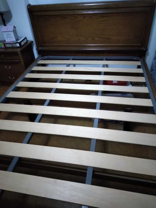 Cama de casal 140x200