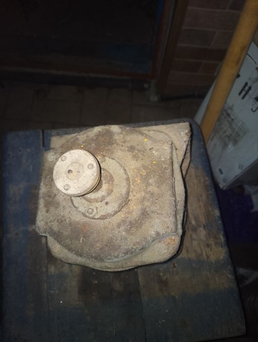 Мідний Електродвигун 0.75 кВт (220/380В) - 1399 грн!