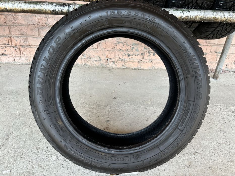 Пара зимових шин 165/65R15 Dunlop