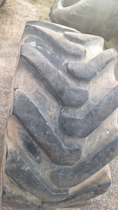 Opona 405/70/20 bkt 16/70/20