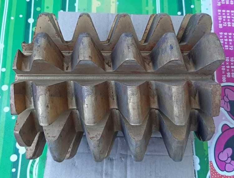 Фреза червячная М12, 10, 8, 8,5, 13, 14, 18, 20