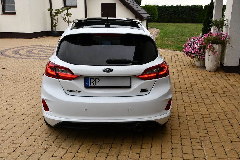 Ford Fiesta AUTOMAT ST Line B@O full led panorama