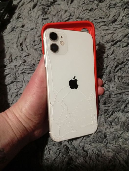 Iphone 11 на 128гб