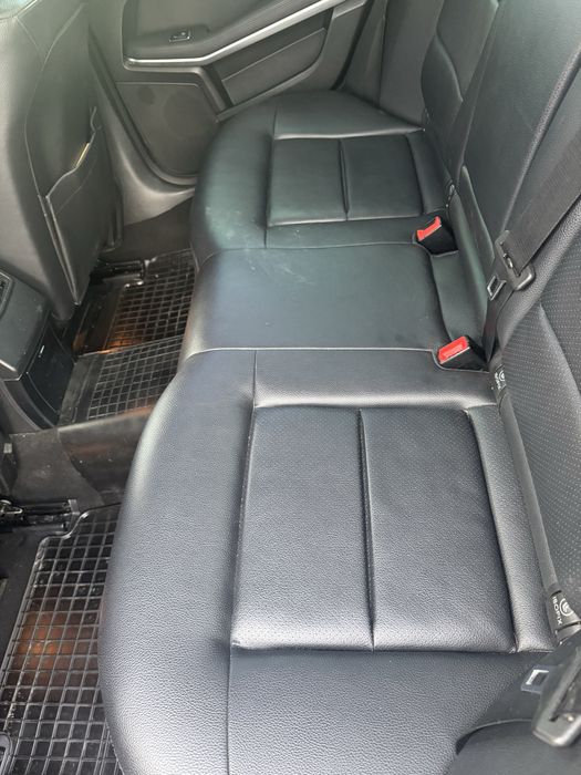 Mercedes benz  W212