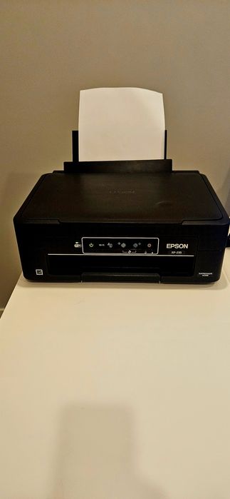 IMPRESSORA Epson Xp-235 com tinteiros novos