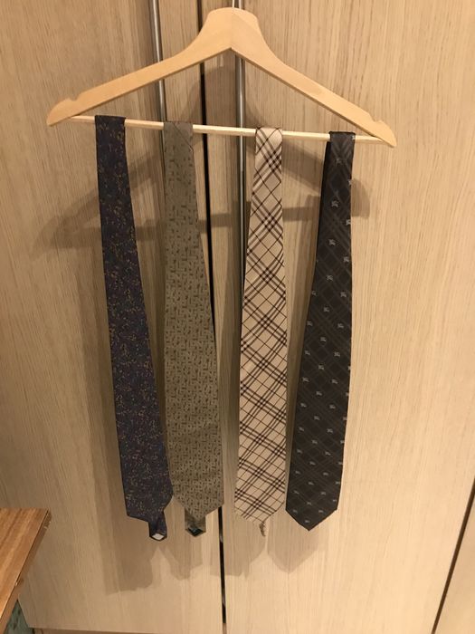 Gravatas burberry/longchamp/paco rabanne