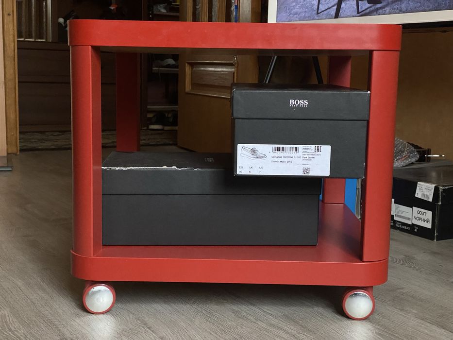 Журнальный столик на колесах IKEA TINGBY 50x50 см (804.574.39) красный