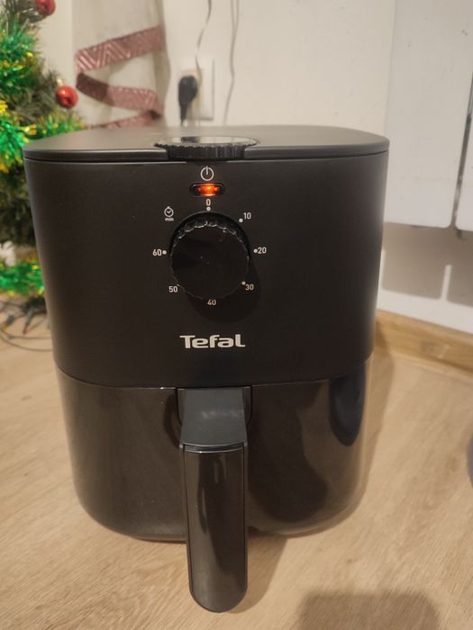 Продам мультипіч Tefal Easy Fry Essential EY130815