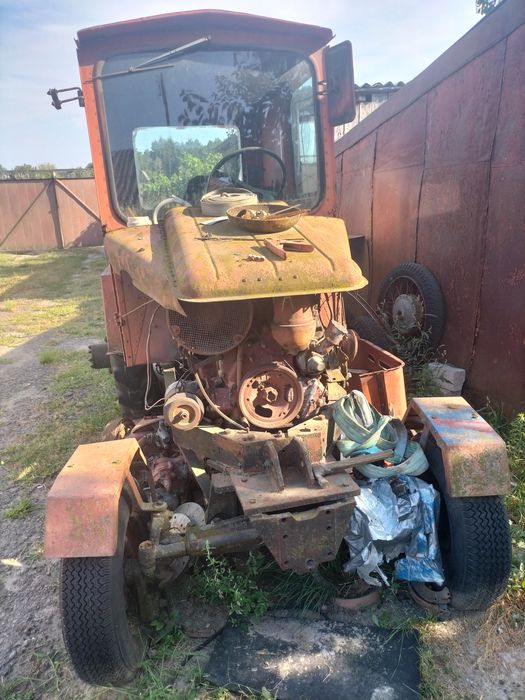 Продається Трактор