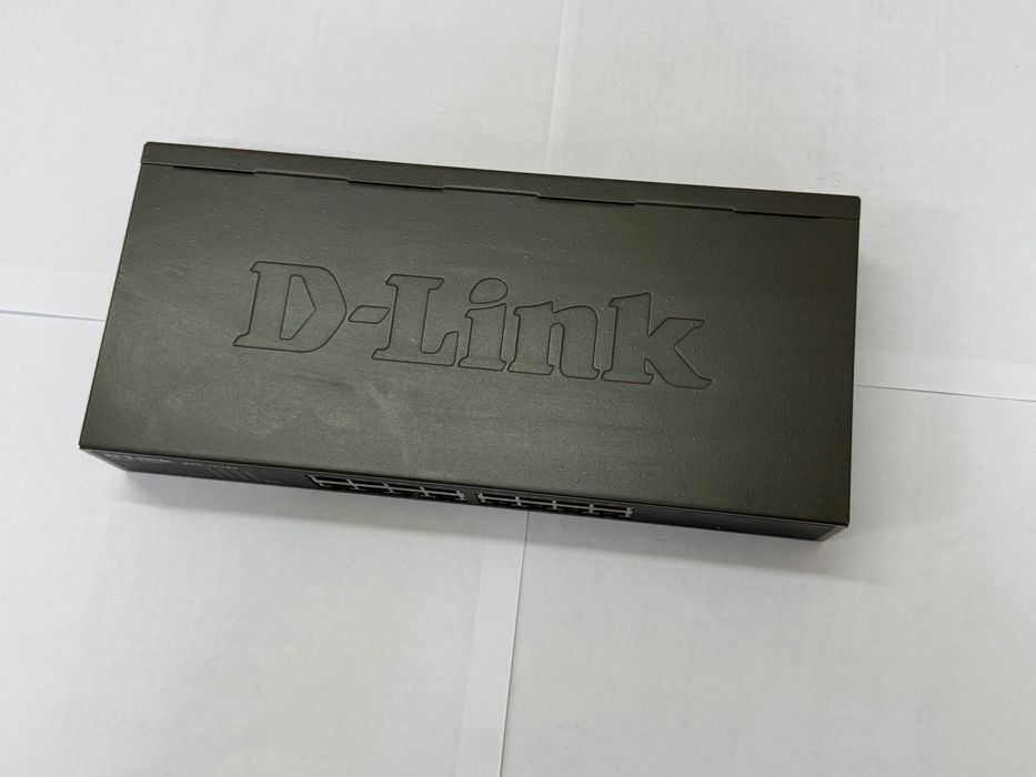 Комутатор D-Link DES-1016A