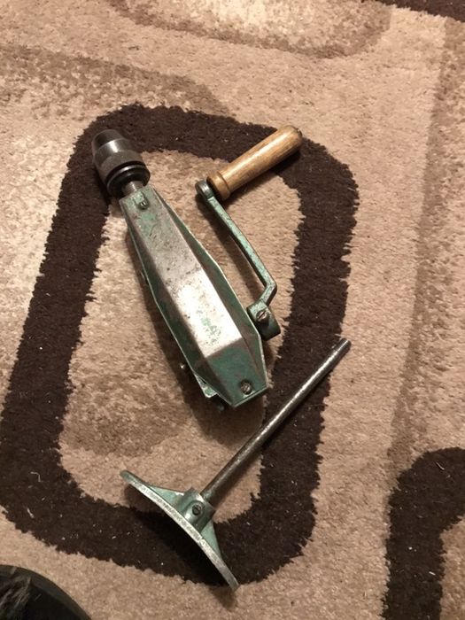 Продам дрель