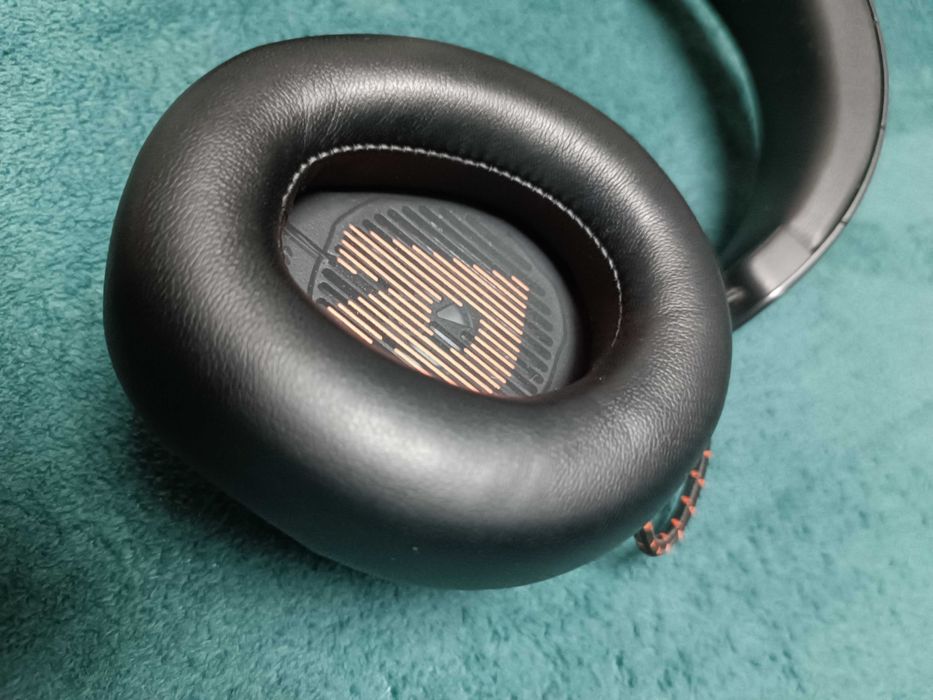 JBL QUANTUM 800 słuchawki w super stanie