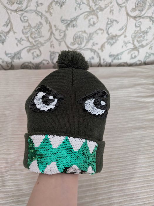 Продам шапочку дитячу