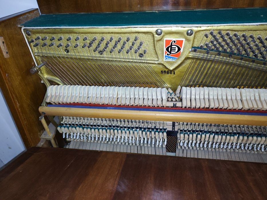 Піаніно Україна "Одесса", гарний стан