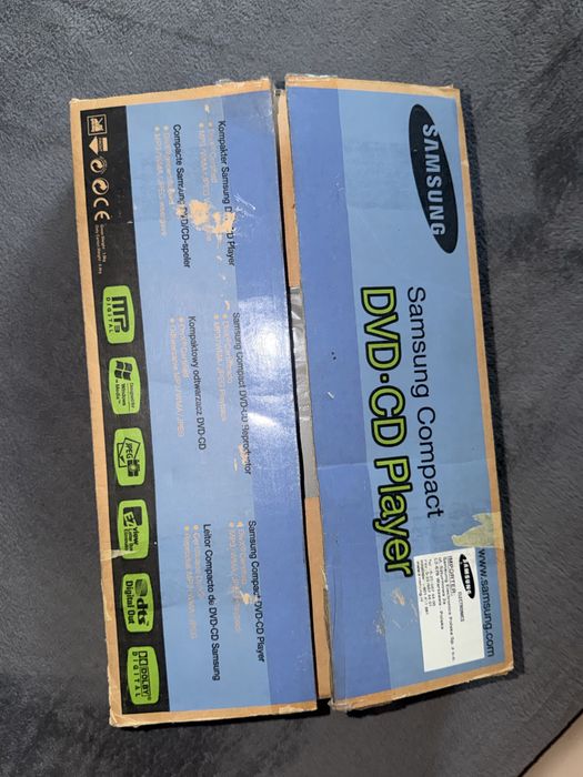 dwa odtwarzacze  dvd