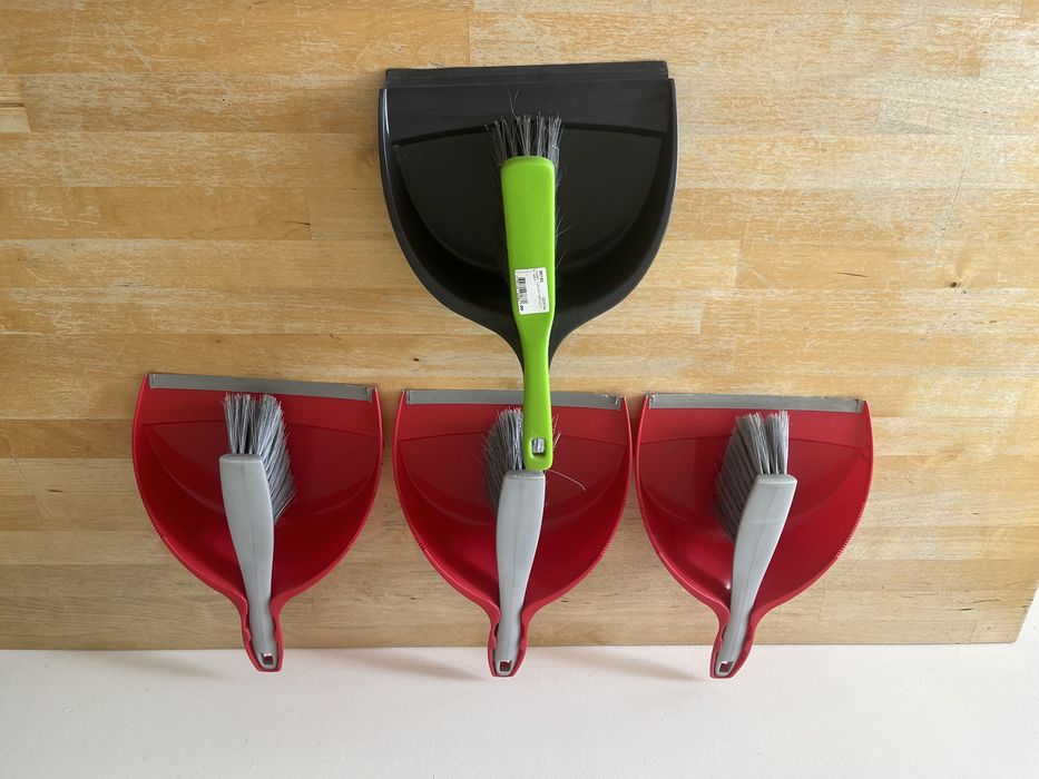 Pá do lixo e vassoura