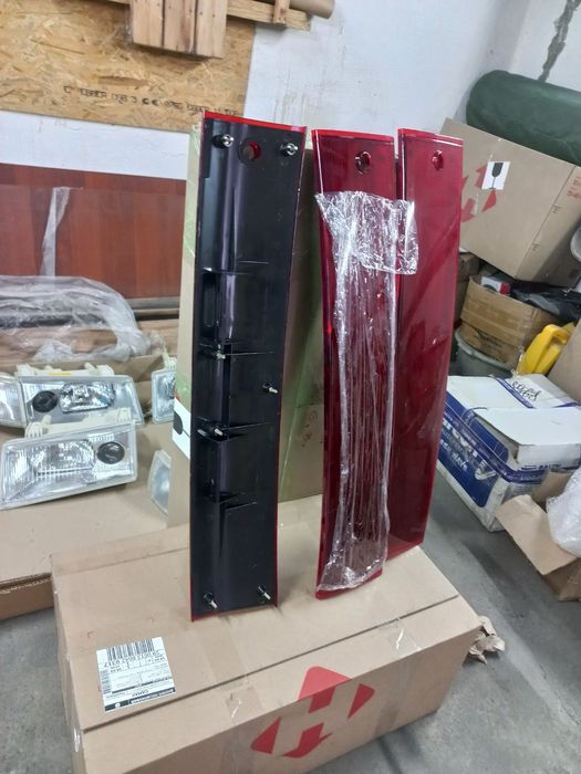 Катафот Ваз 2111 , отражатіль Богдан 2111 , вставка між фонарями