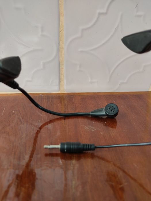 Стерео наушники проводные с регулятором громкости