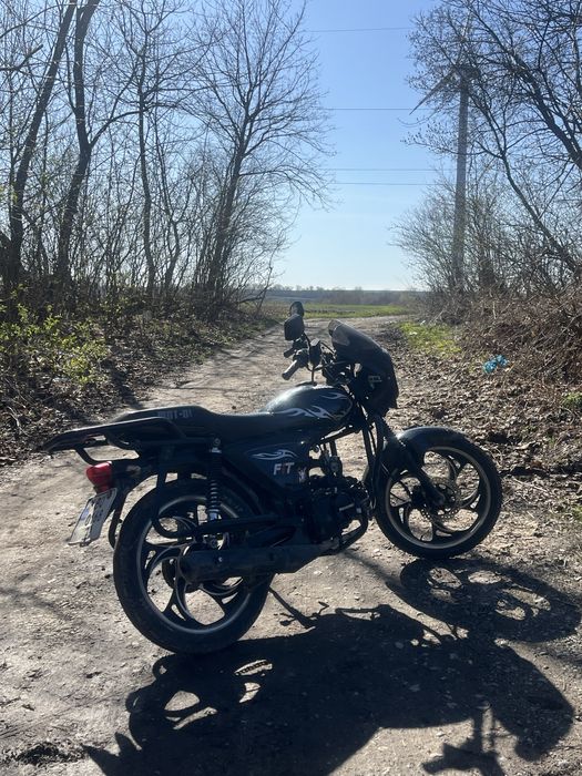 Продам або обміняю мустанг фіт 125 на ваз !