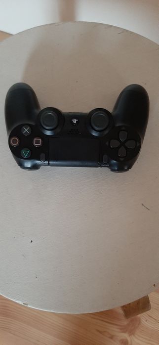 Pad do konsoli ps4