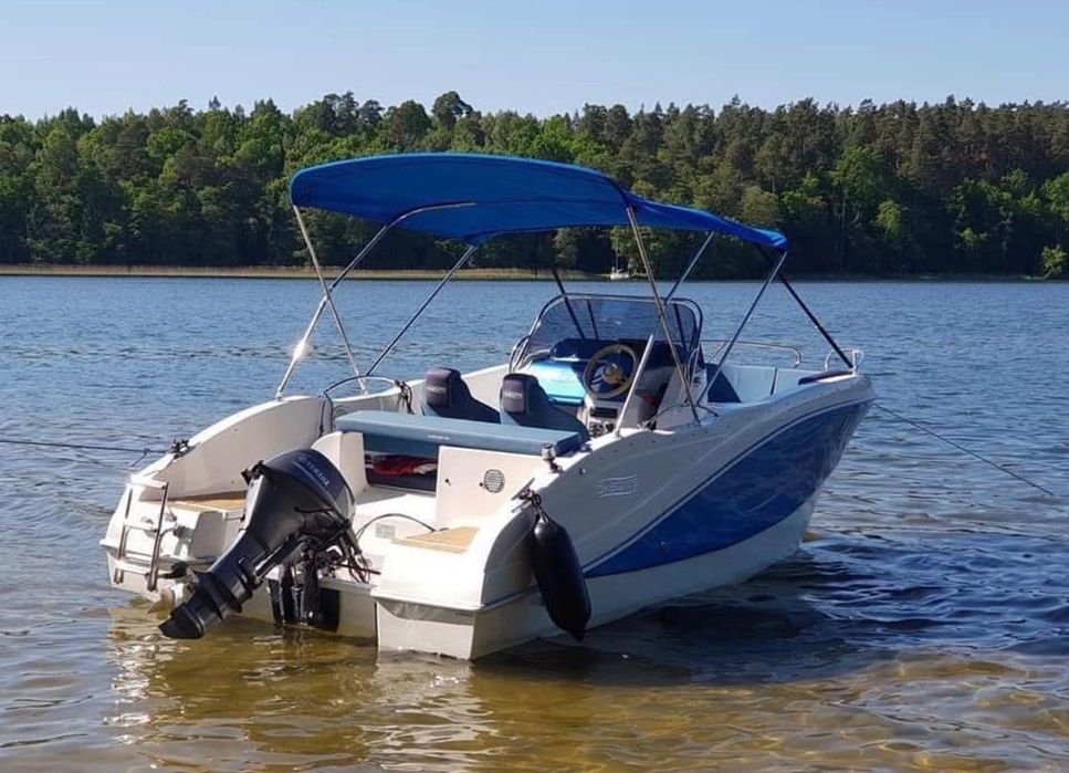 Motorówka Barracuda 545 wynajem bez patentu | Mikołajki wypożyczalnia