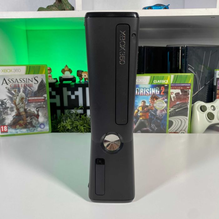Консоль Xbox 360 S Freeboot приставка Іксбокс Б/У + Геймпад Оригінал + Kinect + 5 встановлених ігор асортимент приставок хбокс