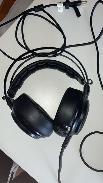 rato e fones gaming