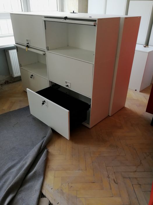 Szafa szafka metalowa biała super stan