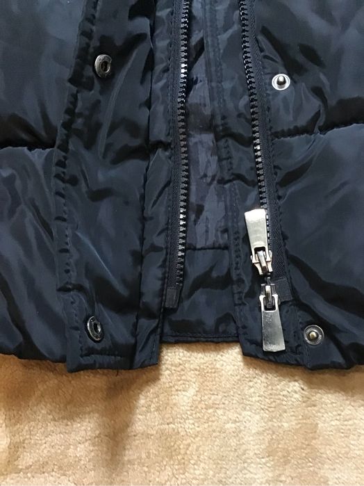 Cieply płaszcz pikowany z kapturem Amisu