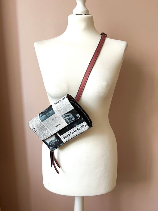 Torebka mała nerka saszetka kopertówka gazeta komiks vintage Parfois