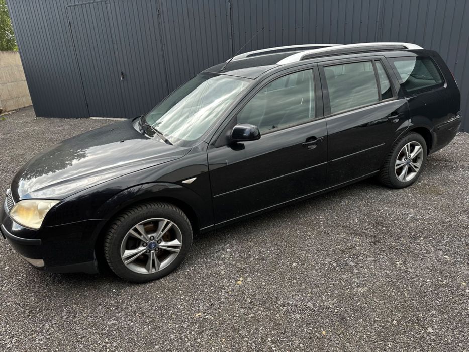 Ford Mondeo 1.8 benzyna Kombi 2004 rok 207000 km Klimatronik Manual Alufelgi Elektryczne Szyby