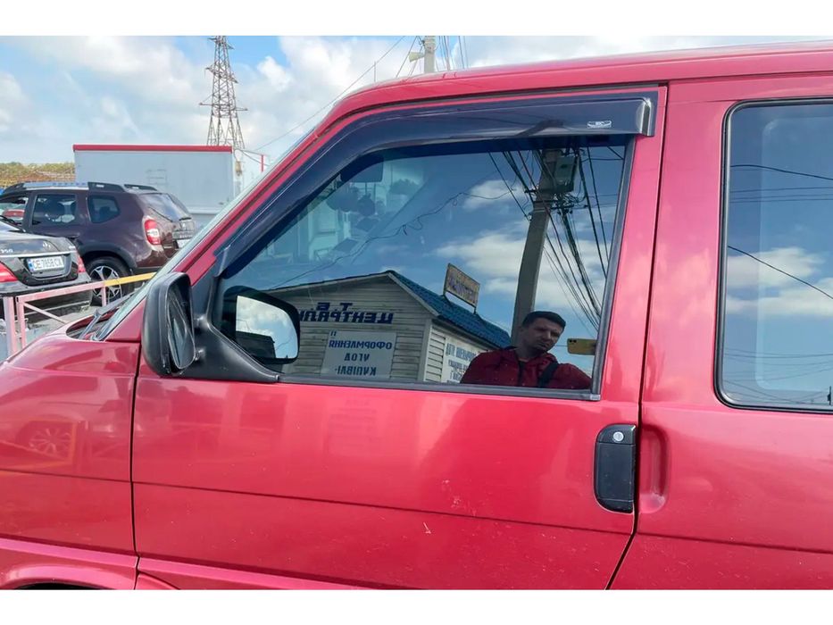 Volkswagen T4 Transporter 1990-2003 рр. Вітровики (2 шт, HIC)