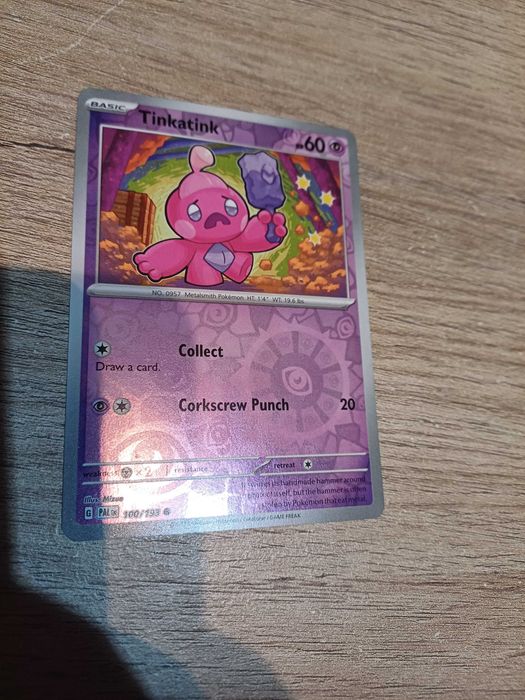Carta Pokémon Tinkatink [Reverse Holo] #100
