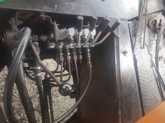 Гидрораспределитель болгарский на автокран ГЯ Ивановец КС-3577 КС-3575