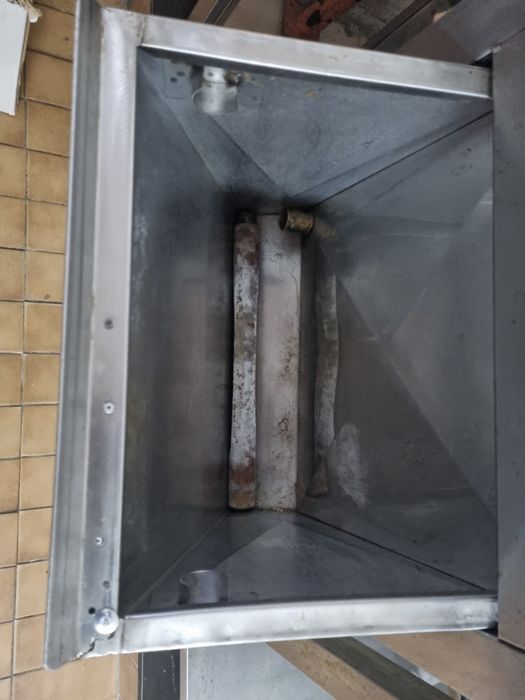 Banca para máquina de café