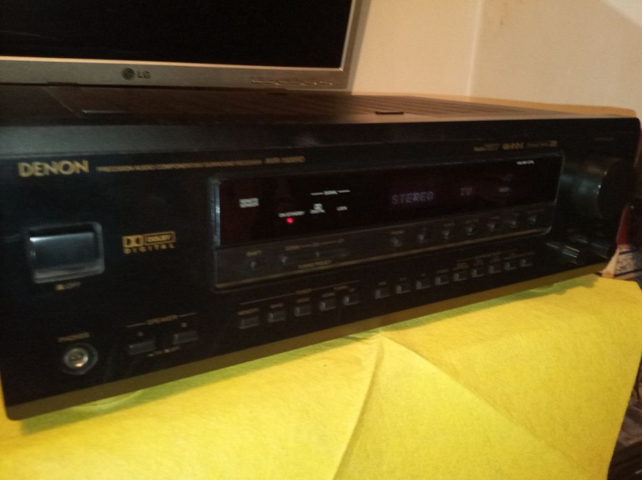 Amplificador Denon com radio RDS AVR 1600D0RD