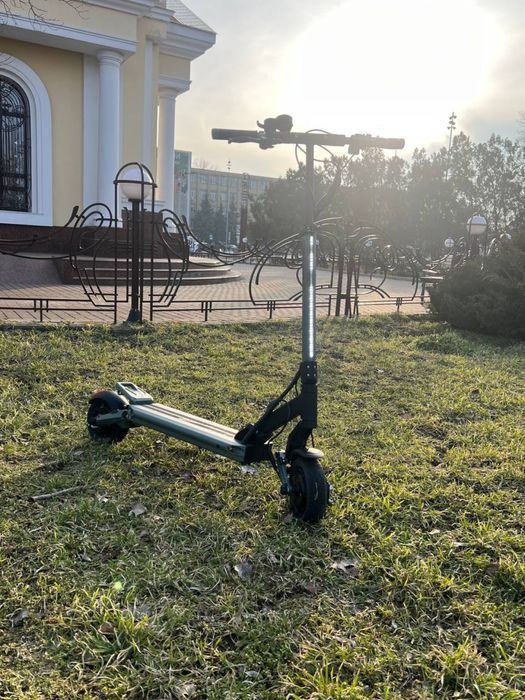 Електро самокат Vsett 8+