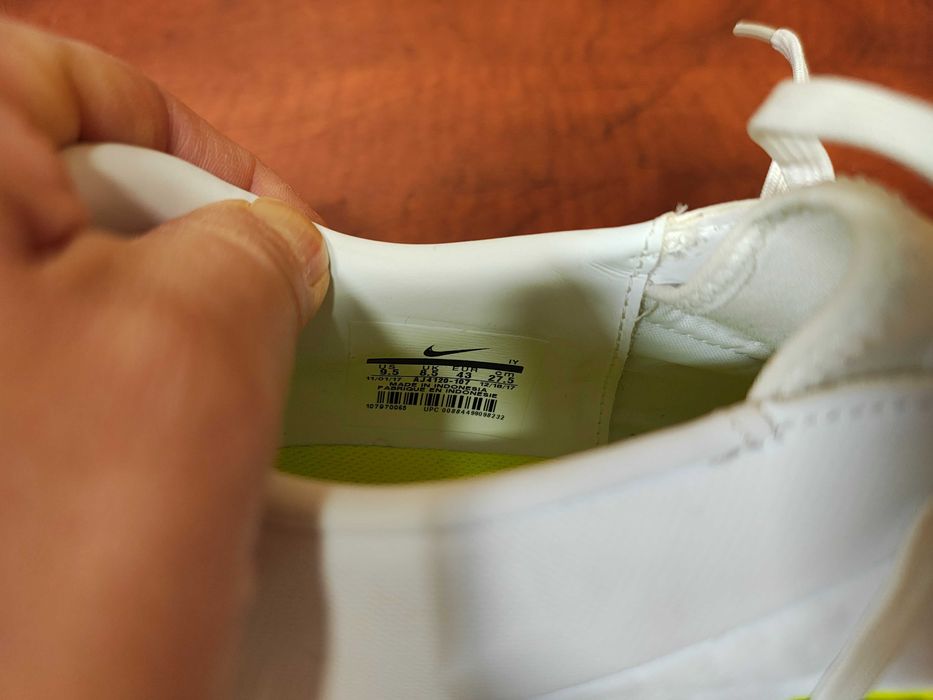 Nike HYPERVENOM  43 27,5cm nowe.